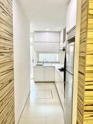 Fifth Avenue (D10), Terrace #613837501